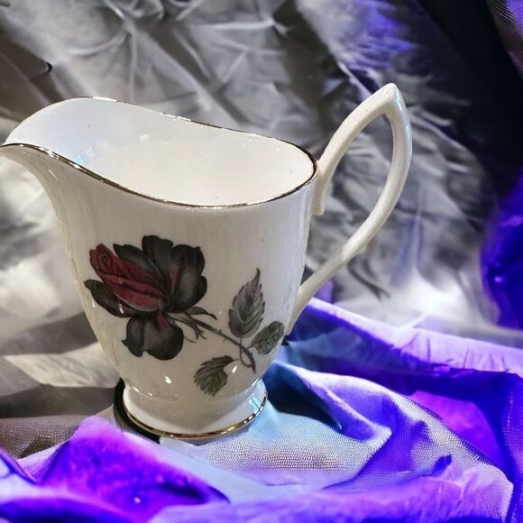 Vintage Royal Albert Masquerade Creamer Bone China replacement piece - Picture 4 of 13